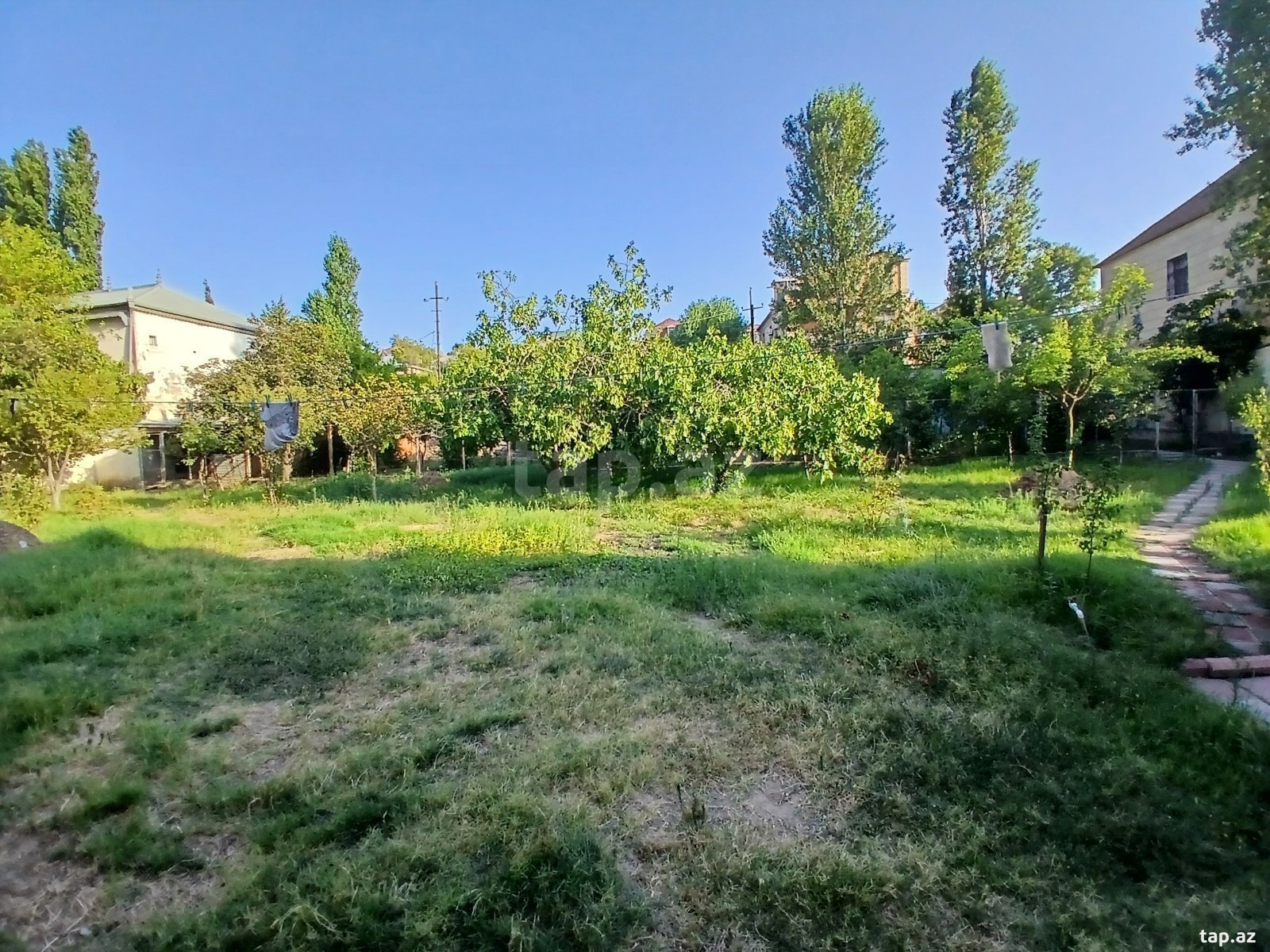 16 otaqlı həyət evi satılır, Bakı