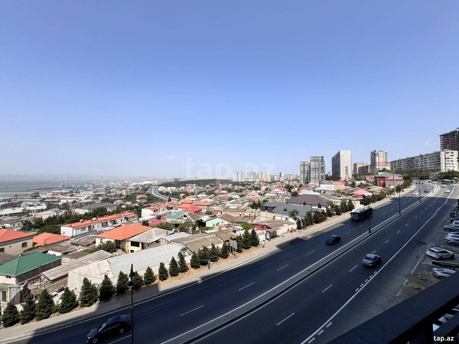 3-otaqlı yeni tikili, 8 Noyabr m., 140 m²