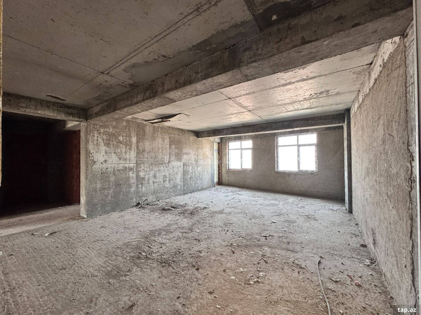 3-otaqlı yeni tikili, 8 Noyabr m., 140 m²