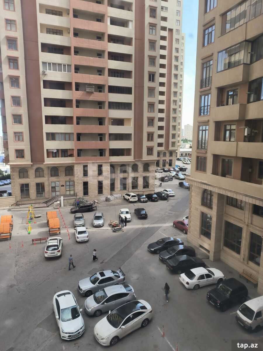 2-otaqlı yeni tikili, Moskva pr.3168, 105 m²