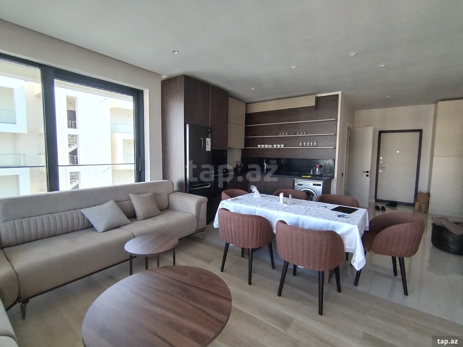 3-otaqlı yeni tikili kirayə verilir, Sea Breeze, 160 m²