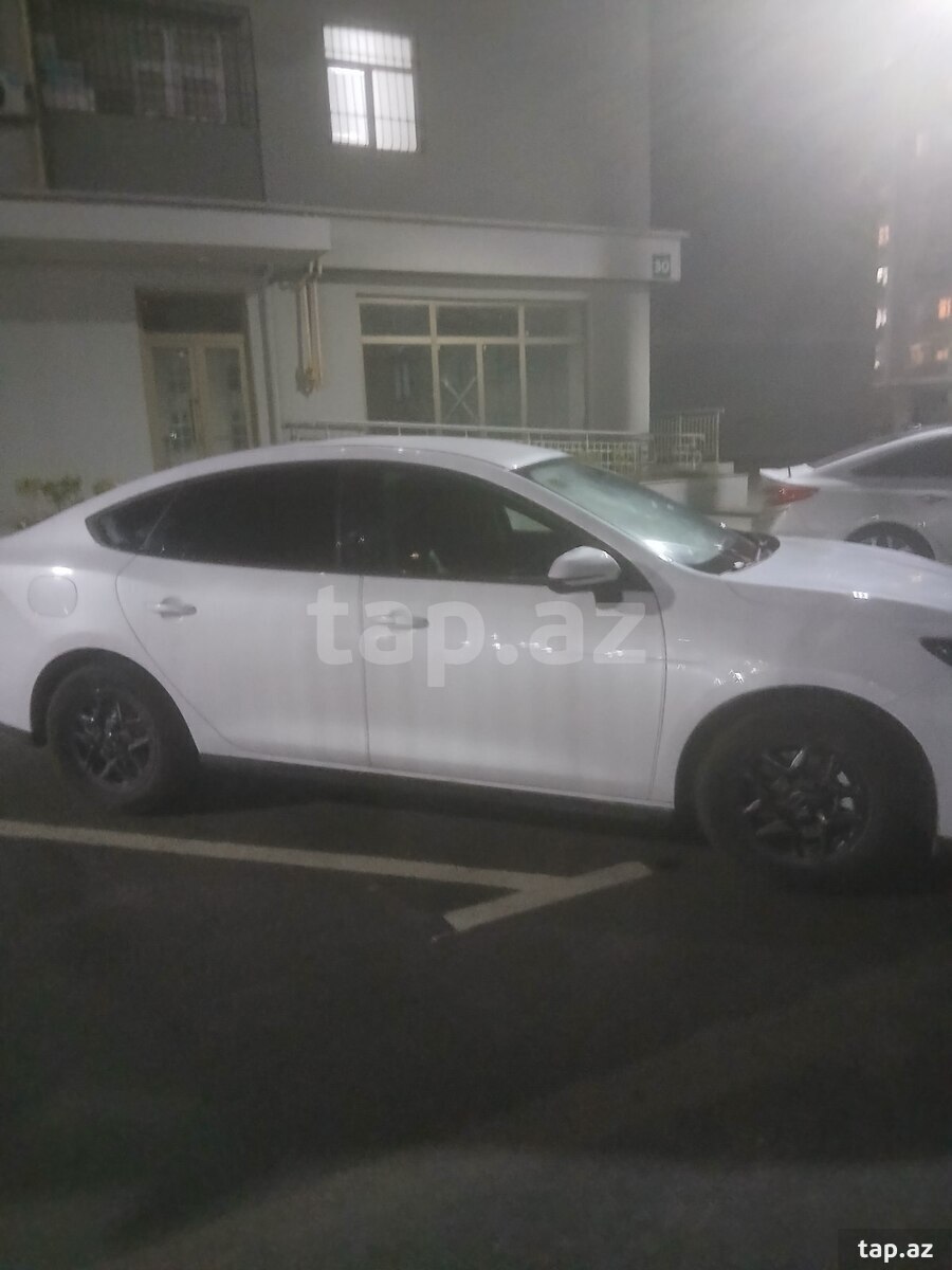 BYD Seal 05