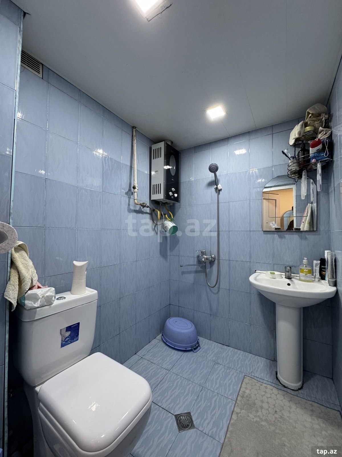 2-otaqlı mənzil, Elmlər Akademiyası m., 50 m²