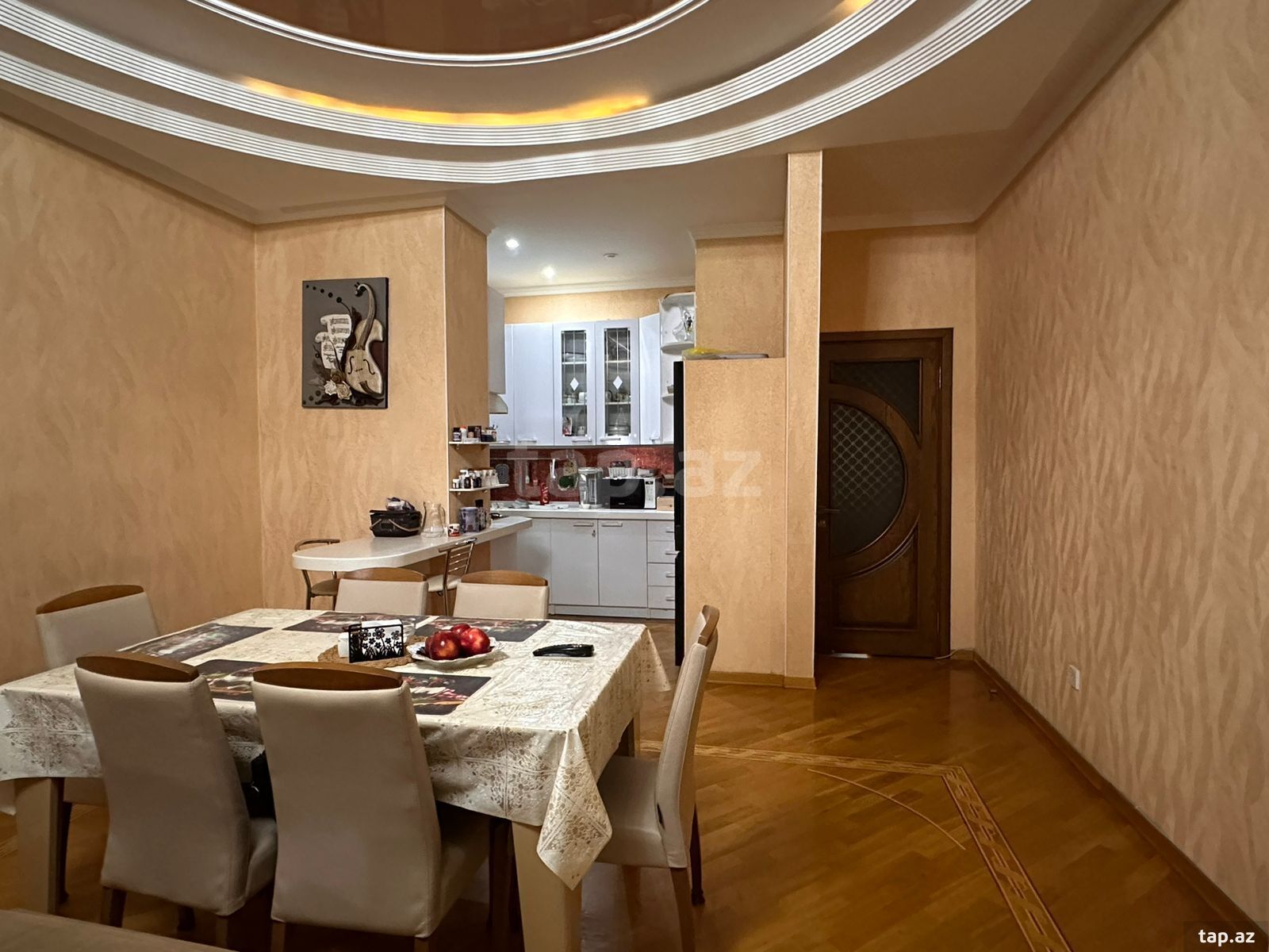 3-otaqlı yeni tikili, Moskva pr., 100 m²