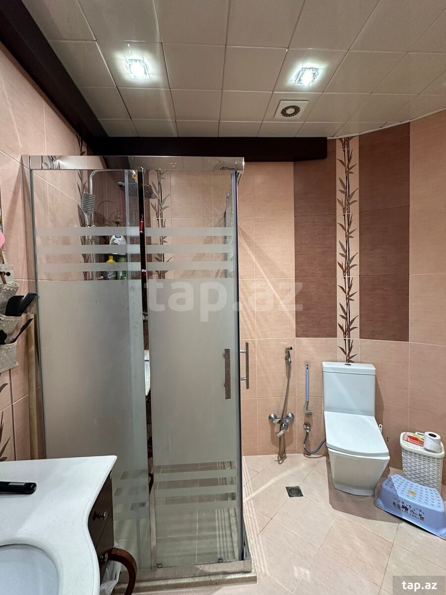 3-otaqlı yeni tikili, Moskva pr., 100 m²