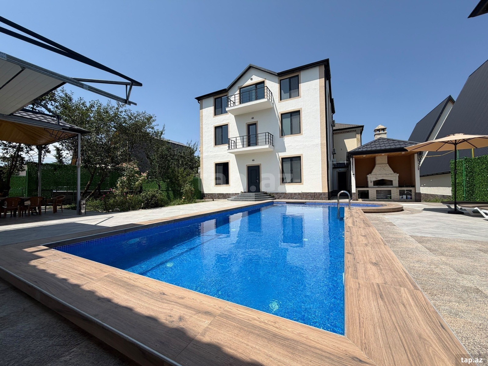 6 otaqlı villa kirayə verilir, Quba