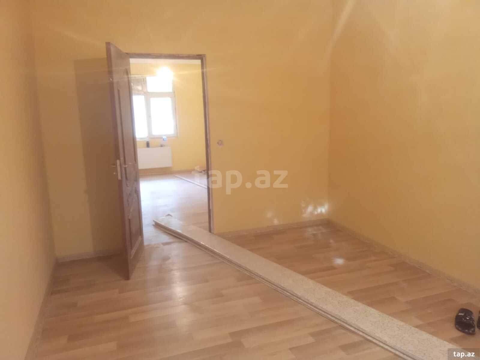 3-otaqlı mənzil, H.Seyidzadə küç., 105 m²