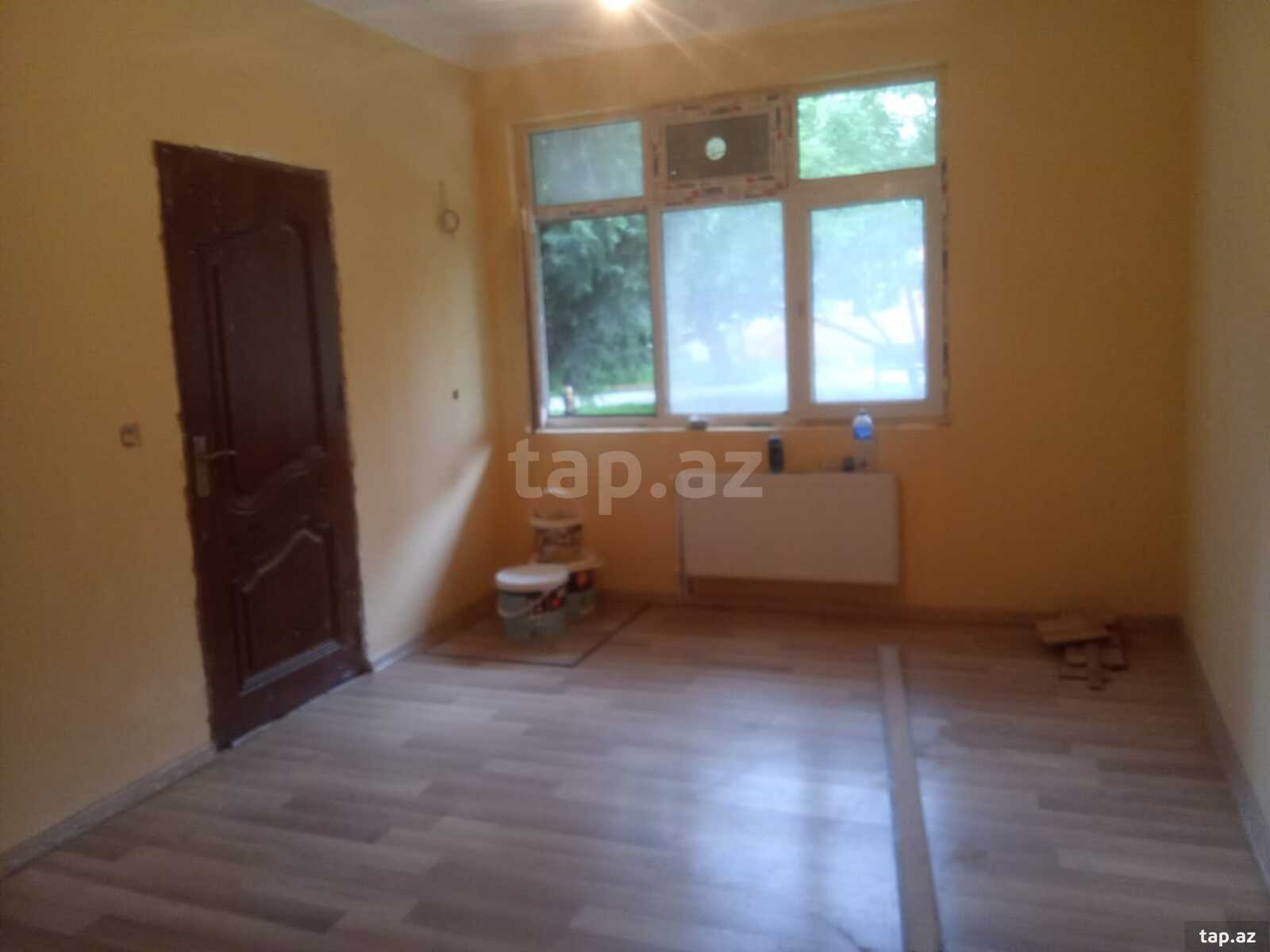 3-otaqlı mənzil, H.Seyidzadə küç., 105 m²