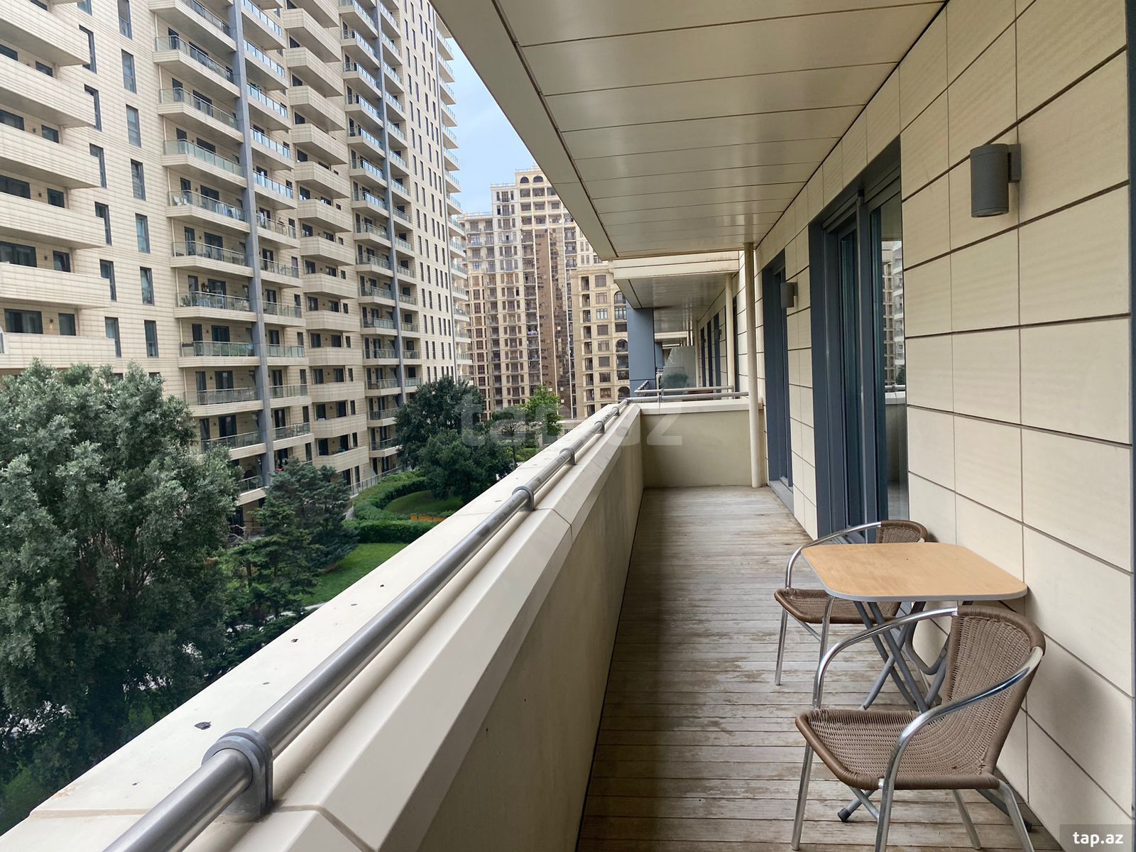 5-otaqlı yeni tikili kirayə verilir, Neftçilər pr., 250 m²