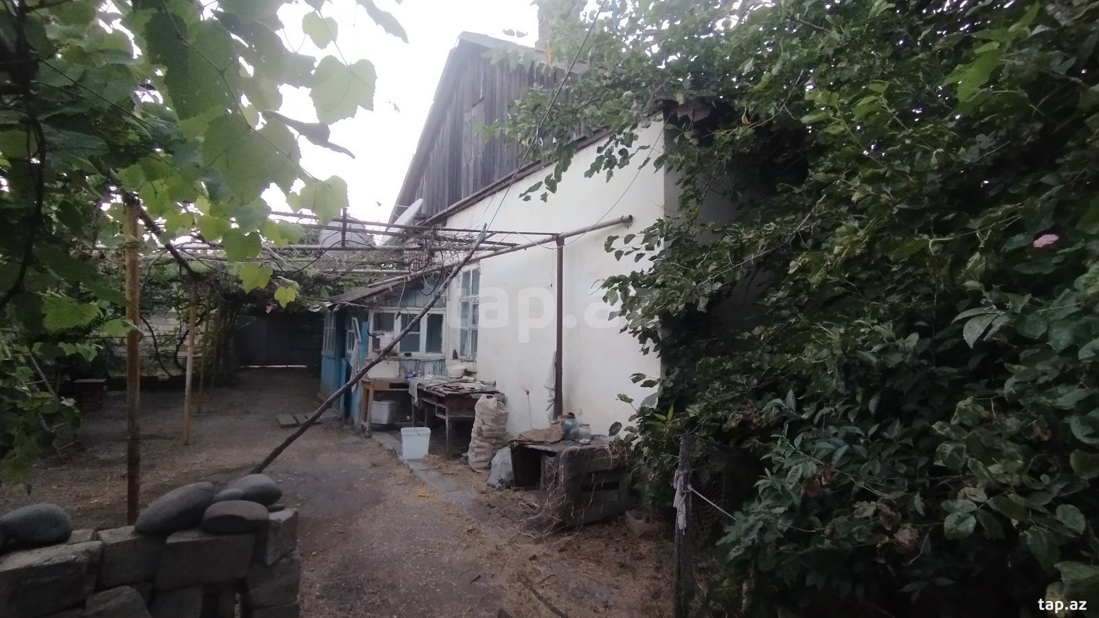 Həyət evi, Müqtədir qəs.