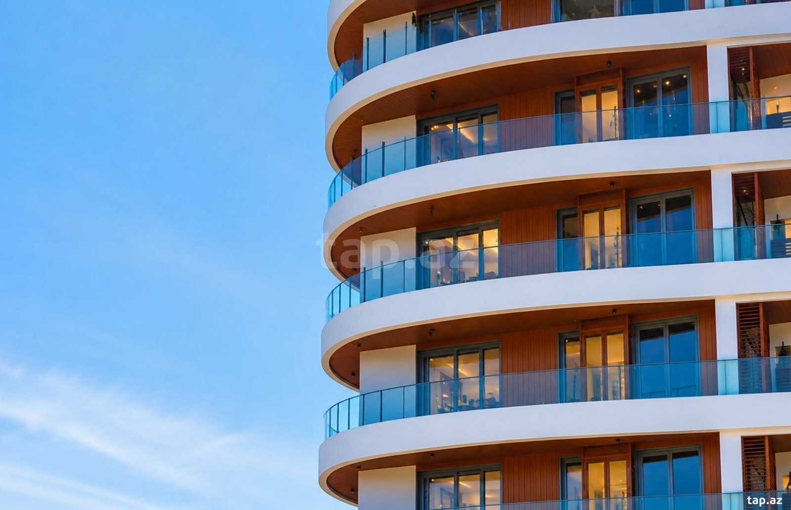 5-otaqlı yeni tikili, Gənclik m., 272 m²