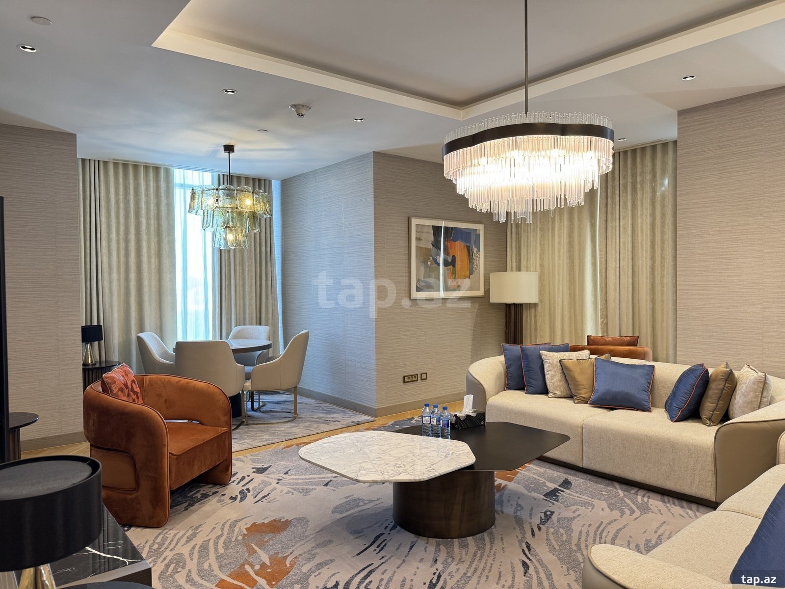 4-otaqlı yeni tikili kirayə verilir, Babək pr., 180 m²