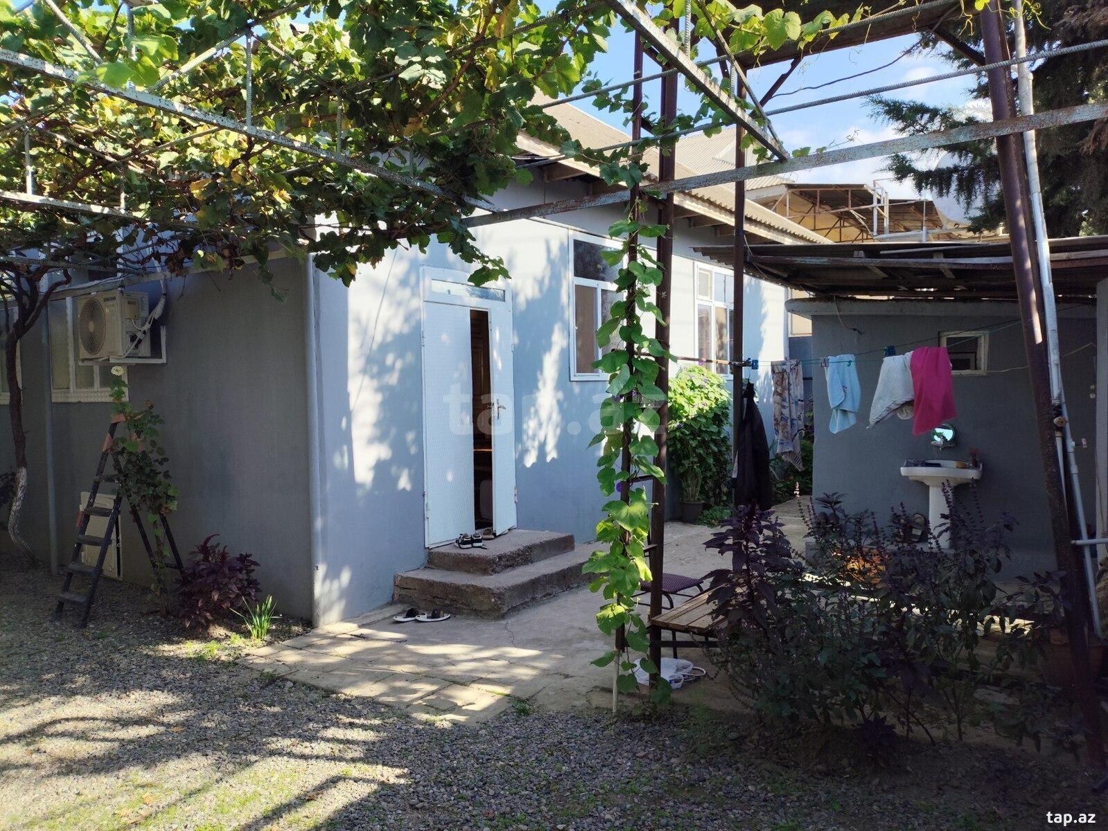 Həyət evi, Biləsuvar r.