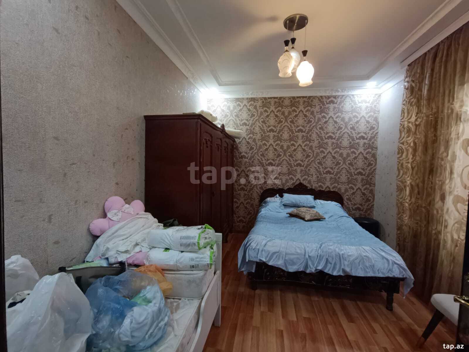 Həyət evi, İnşaatçılar m.