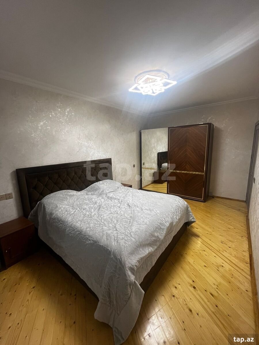 4-otaqlı mənzil, Məhəmməd Xiyabani küç., 120 m²