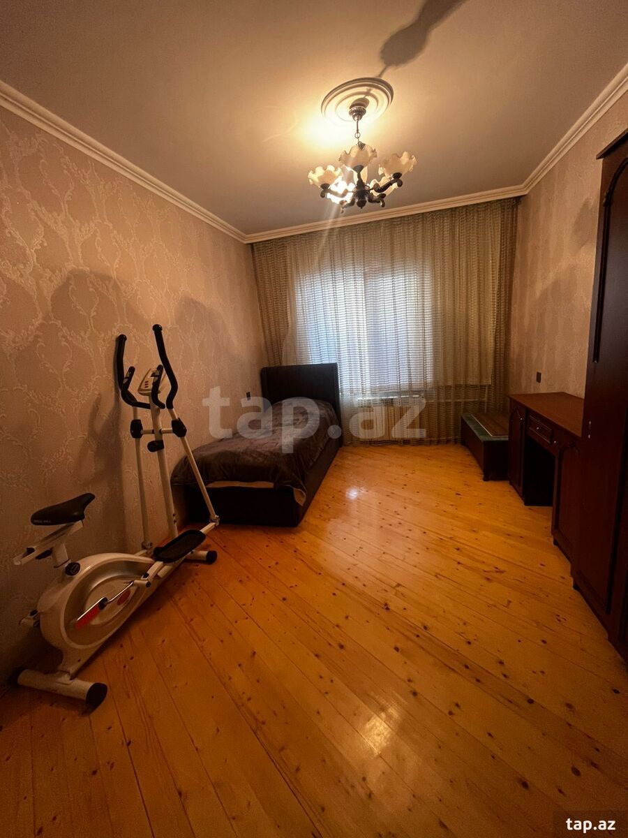 4-otaqlı mənzil, Məhəmməd Xiyabani küç., 120 m²