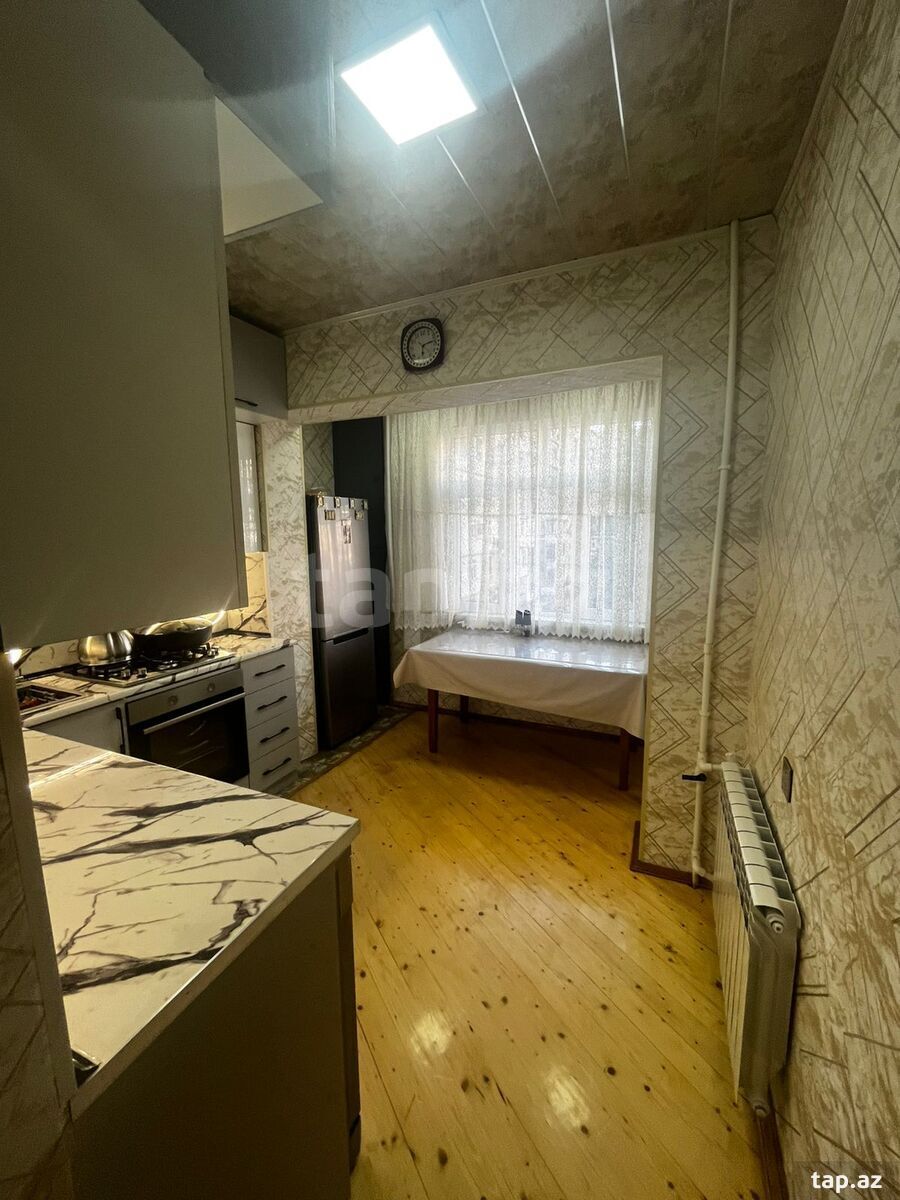 4-otaqlı mənzil, Məhəmməd Xiyabani küç., 120 m²