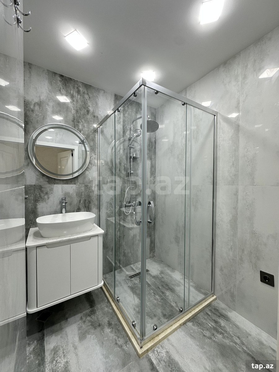 3-otaqlı mənzil, N.Tusi küç., 80 m²