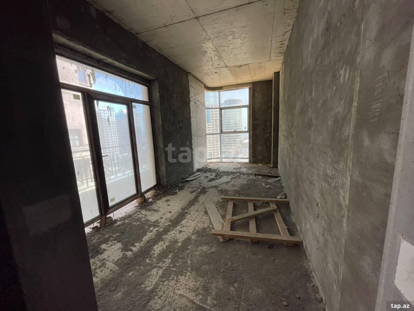 4-otaqlı yeni tikili, Nəsimi r., 250 m²
