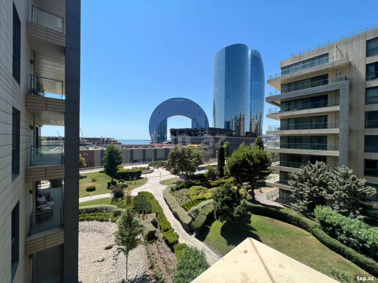 5-otaqlı yeni tikili kirayə verilir, Neftçilər pr., 250 m²