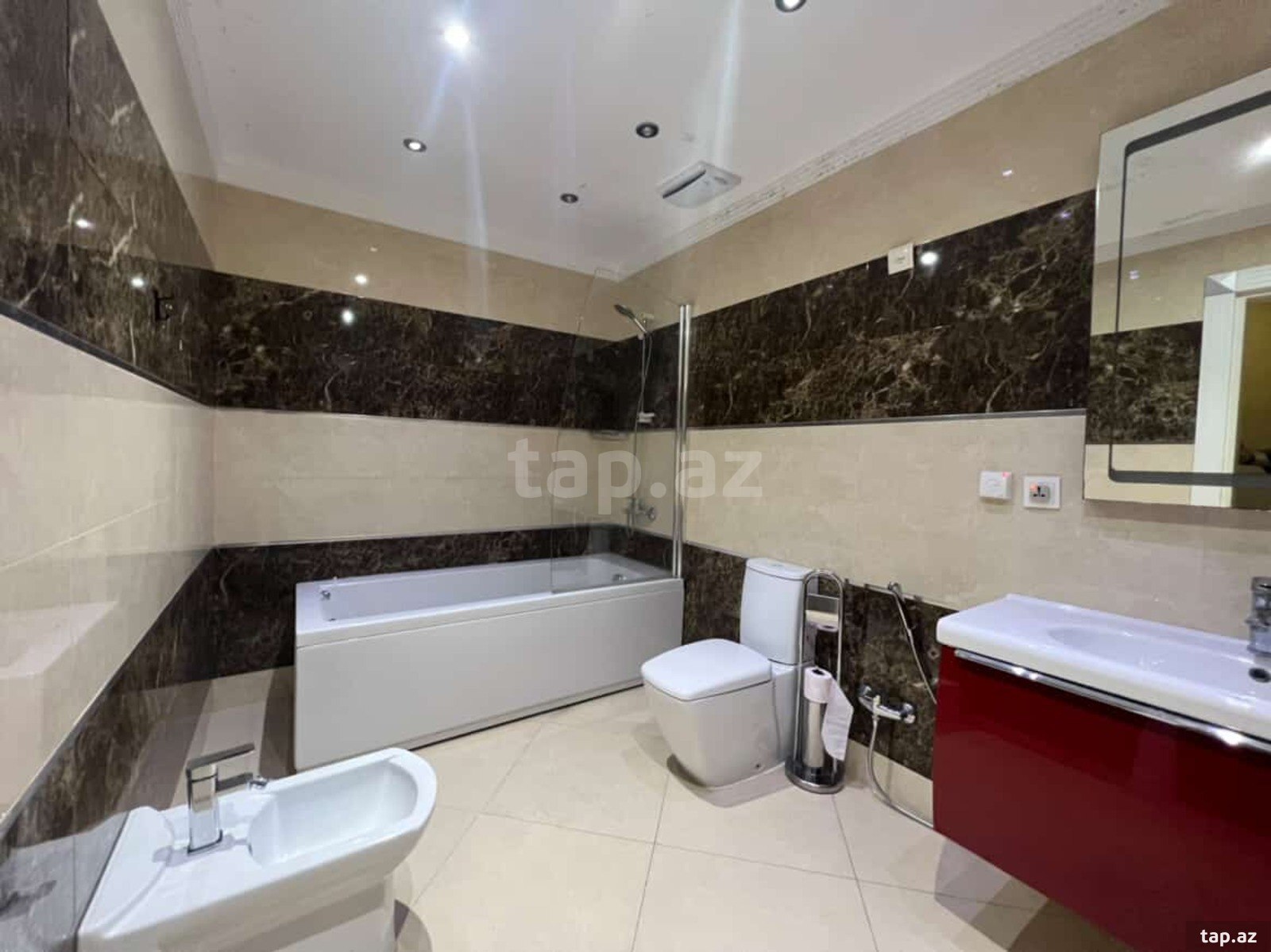 5-otaqlı yeni tikili kirayə verilir, Neftçilər pr., 250 m²