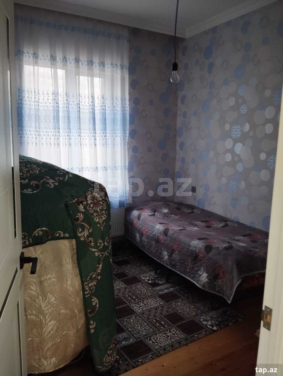 Həyət evi, Saray qəs.
