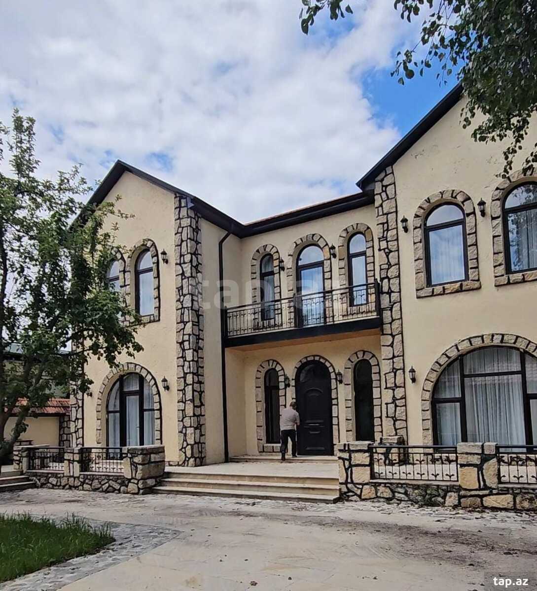Həyət evi, Qəbələ ş.