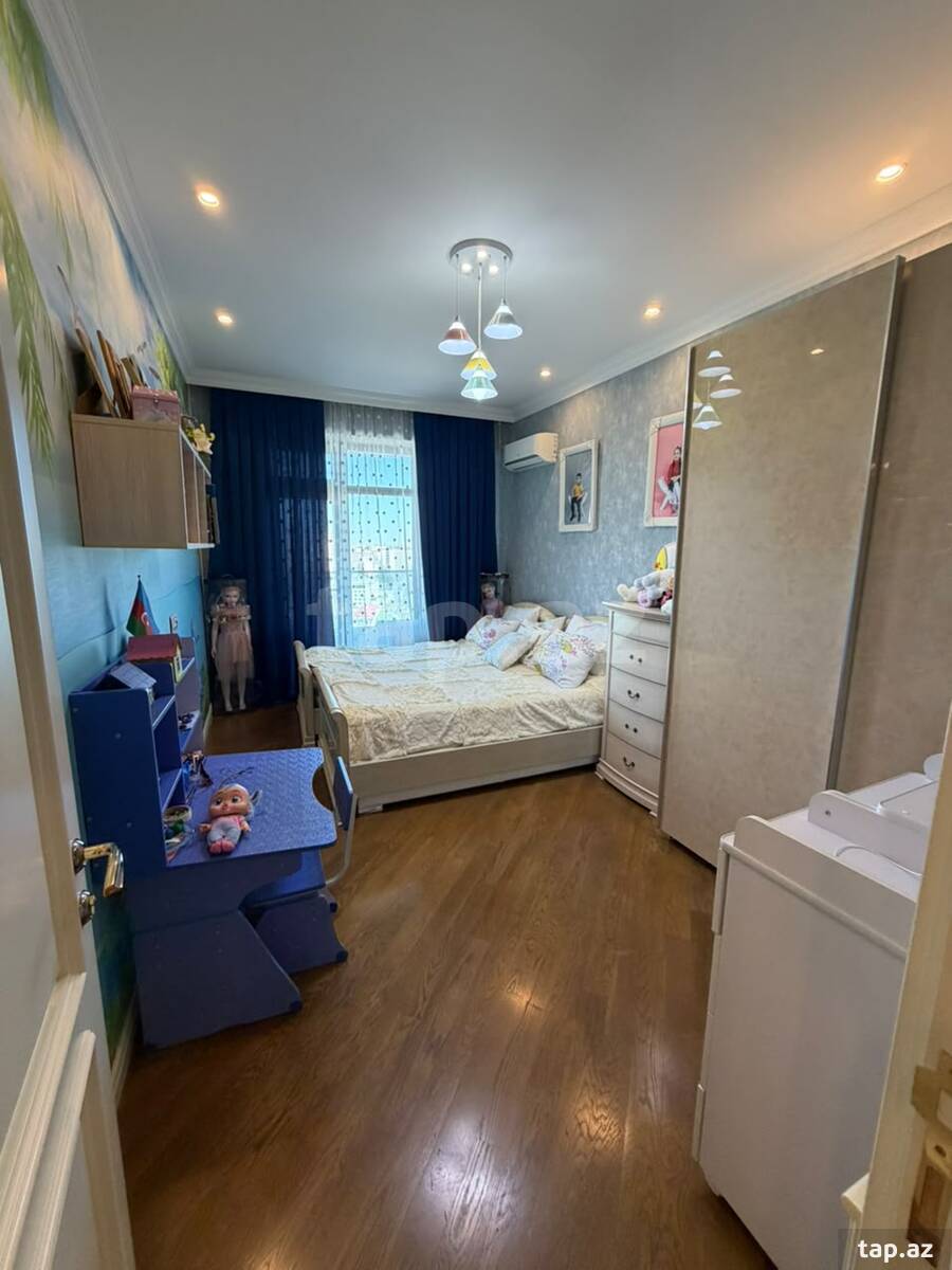 5-otaqlı yeni tikili, Tbilisi pr., 252 m²