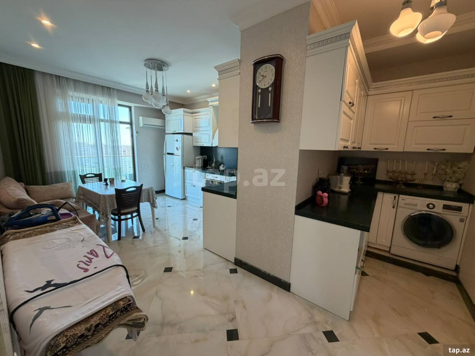 5-otaqlı yeni tikili, Tbilisi pr., 252 m²