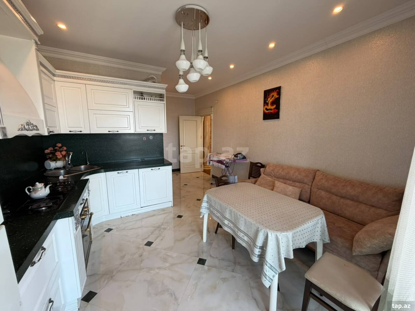 5-otaqlı yeni tikili, Tbilisi pr., 252 m²