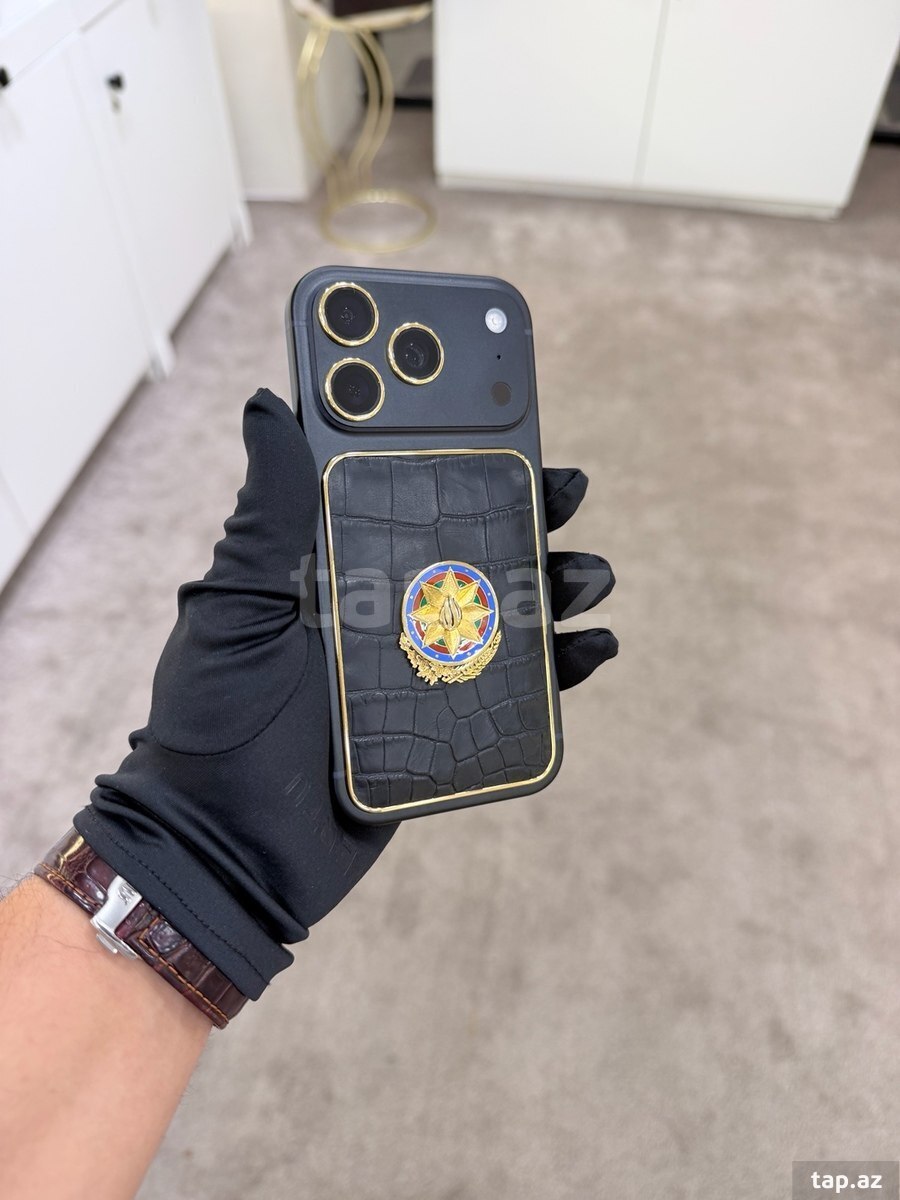 Apple iPhone 17 Pro Deep Blue 256GB/12GB