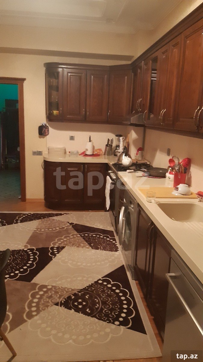 3 otaqlı mənzil satılır, Bakı