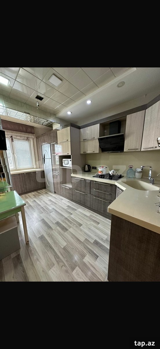 4-otaqlı mənzil kirayə verilir, Sumqayıt ş., 100 m²