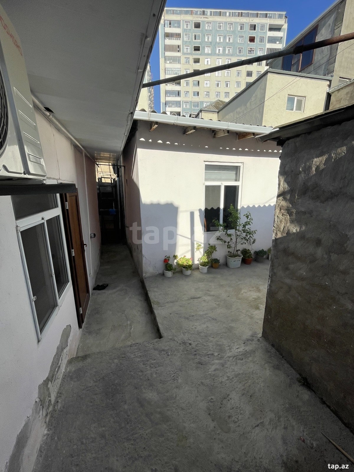 Həyət evi, Faiq Rüstəmov küç.
