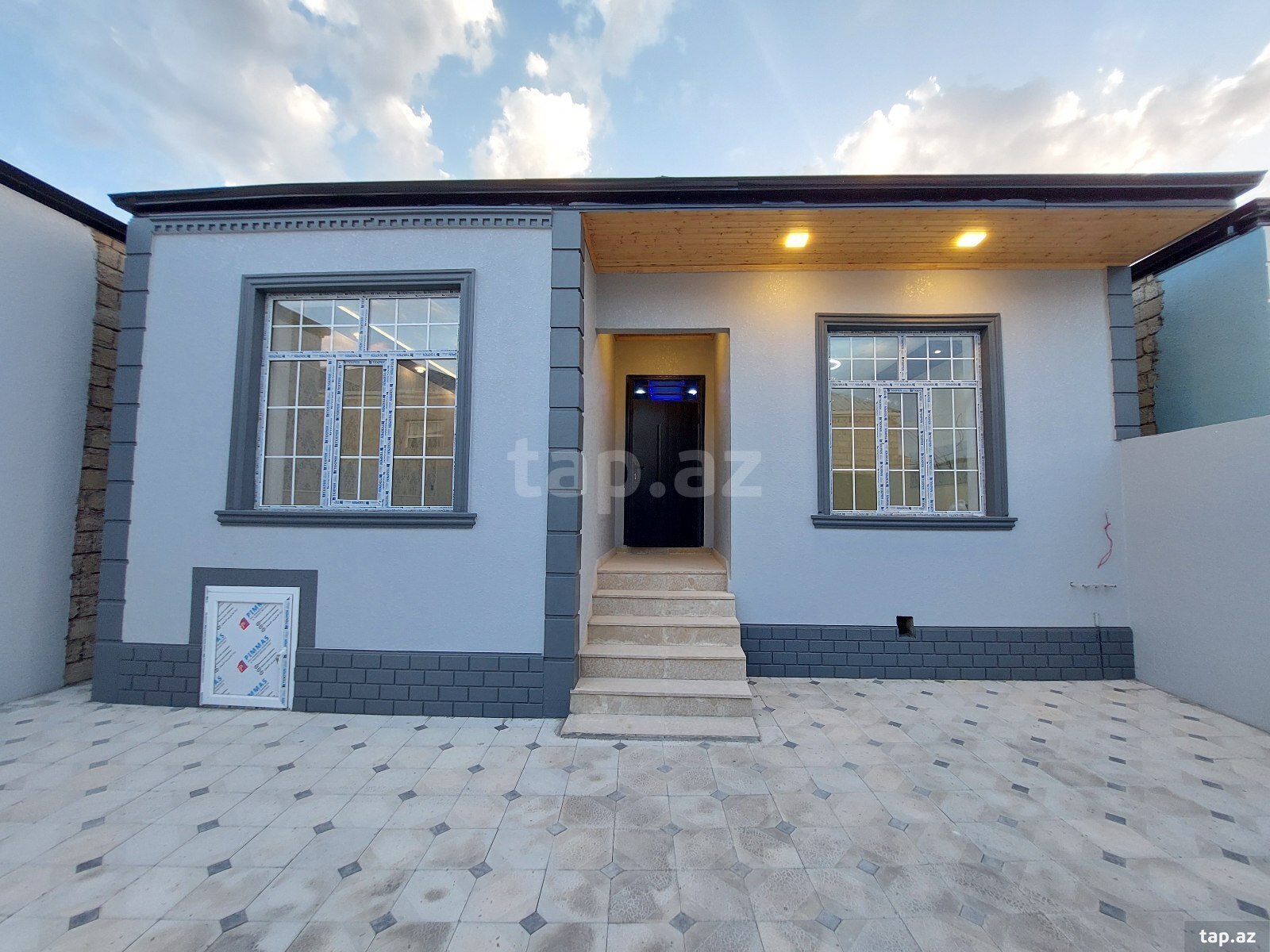 Həyət evi, Binə qəs.