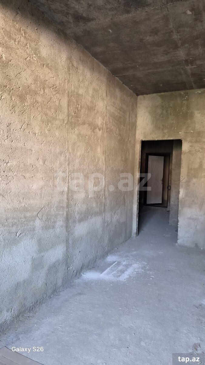 2-комн. новостройка, Гусарский р., 82 м²
