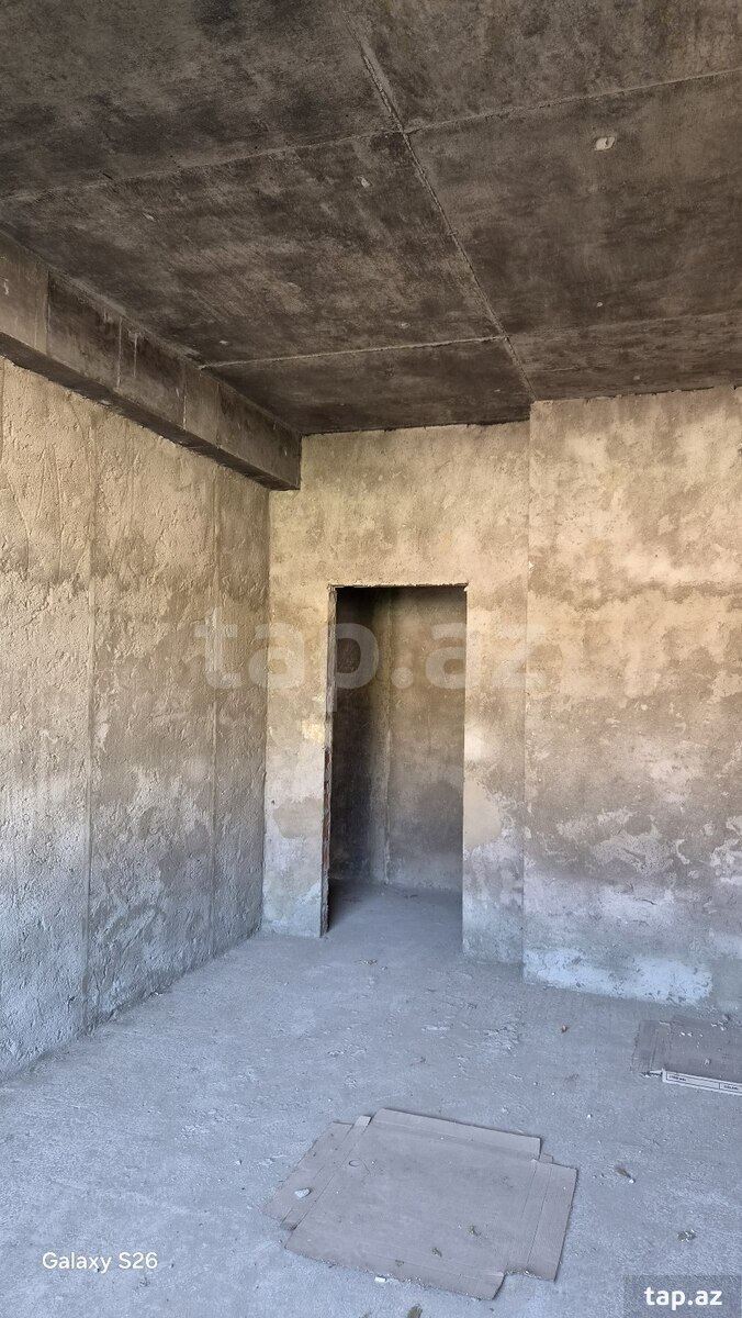 2-комн. новостройка, Гусарский р., 82 м²