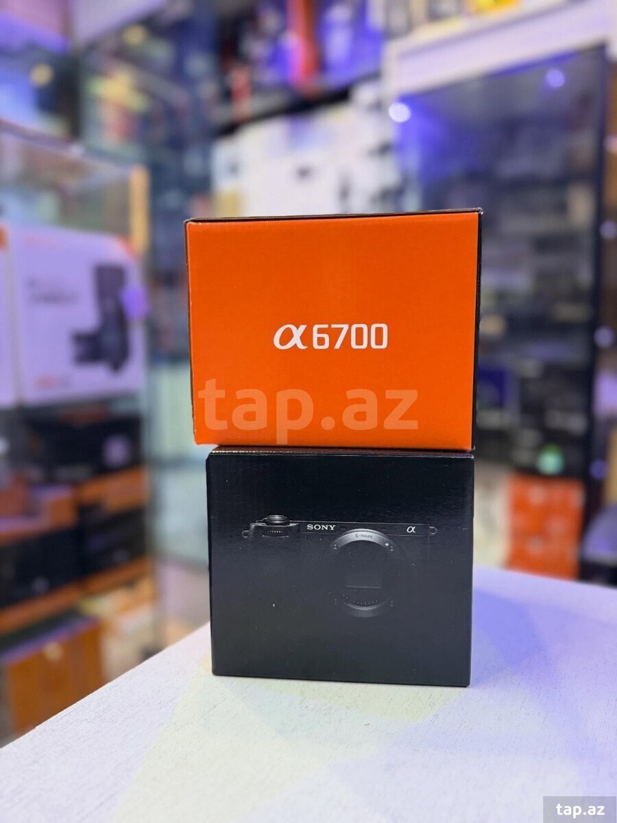 Sony A6700 + 16-50mm kit lens