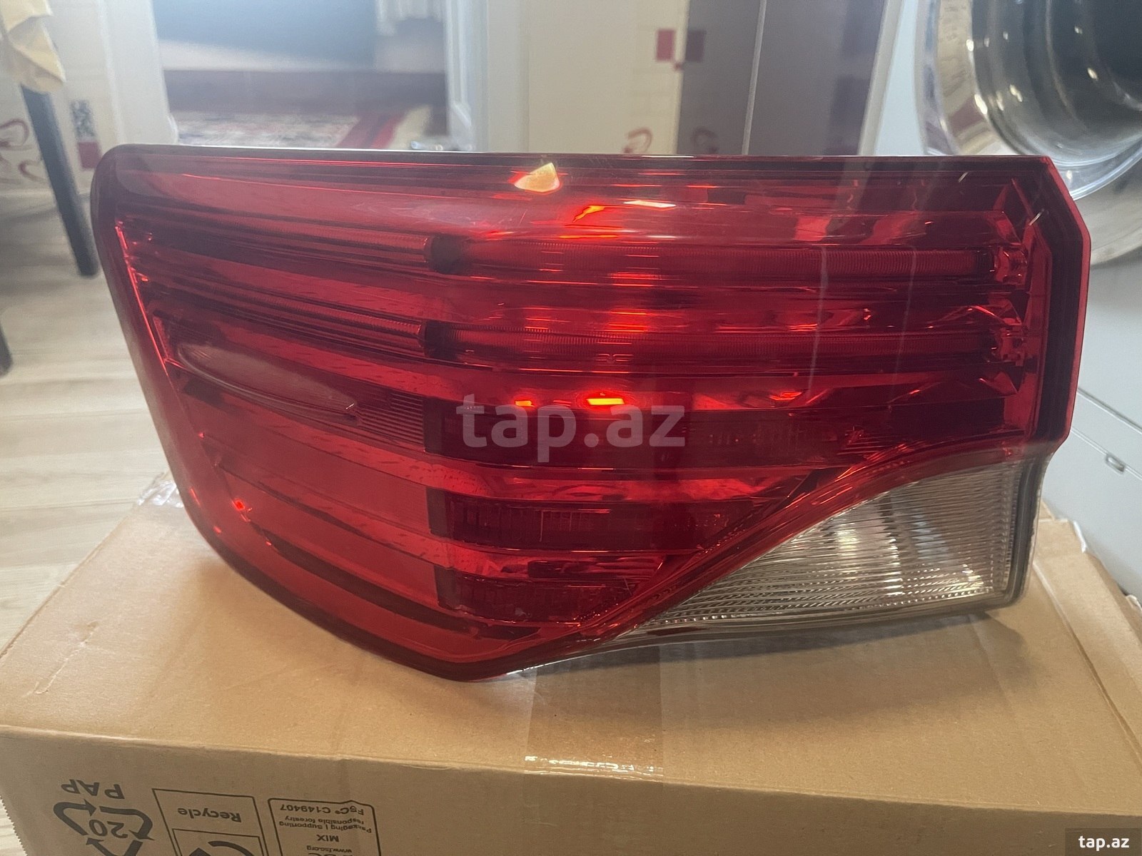 Toyota Avensis stop farası