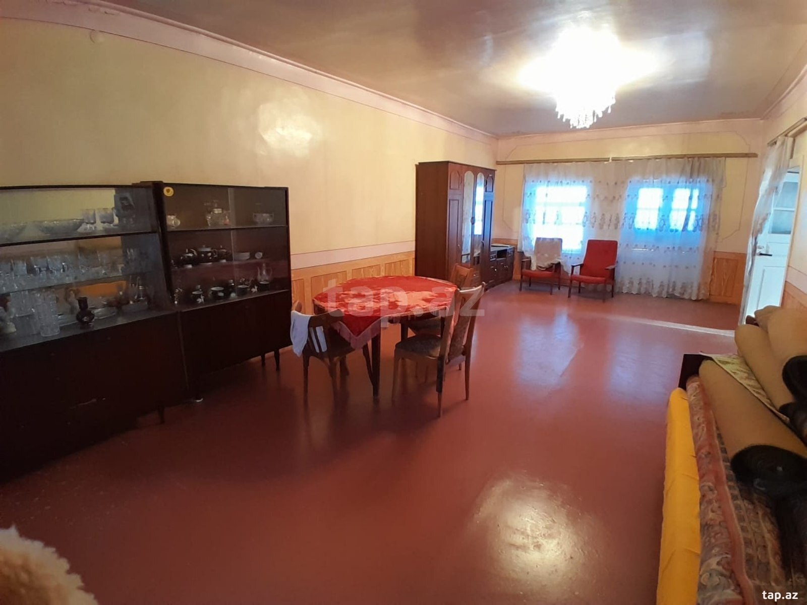 Həyət evi, Siyəzən r.