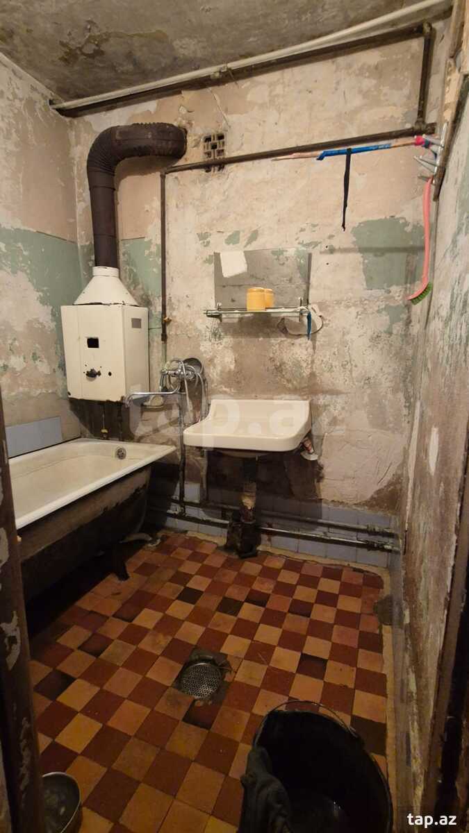 5-otaqlı mənzil, 9-cu mkr., 130 m²