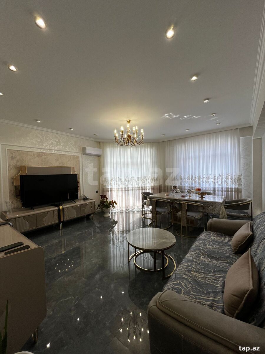 4-otaqlı yeni tikili, 8 Noyabr pr., 170 m²