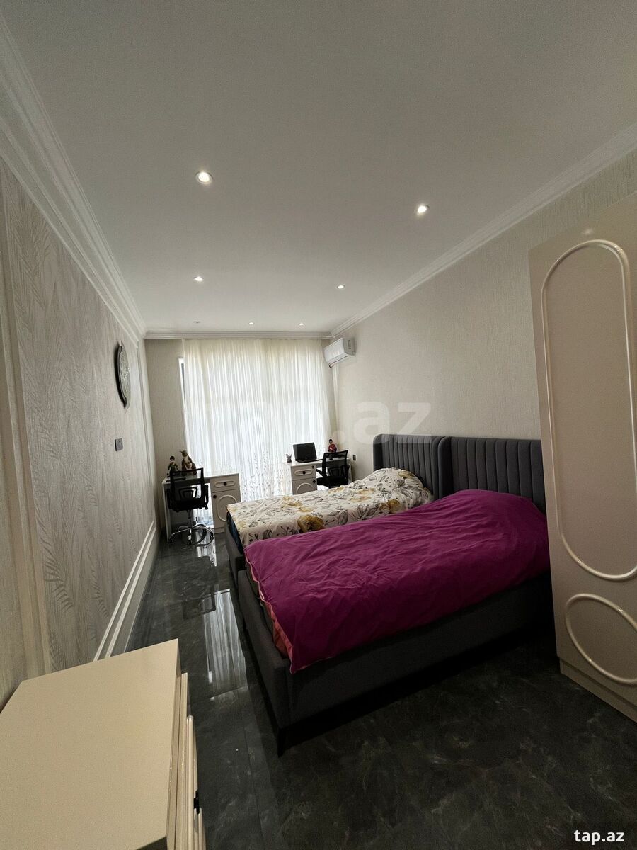 4-otaqlı yeni tikili, 8 Noyabr pr., 170 m²