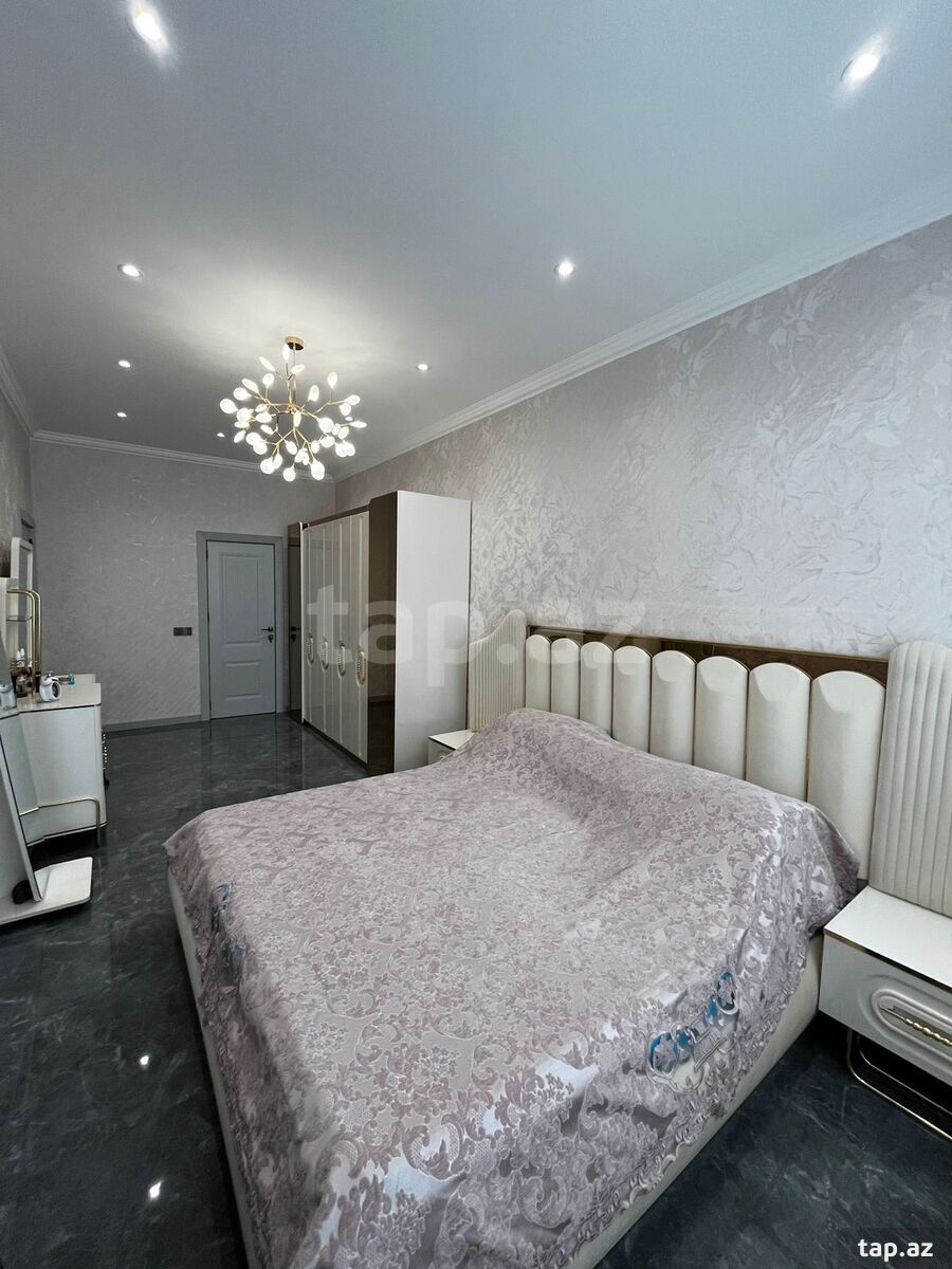4-otaqlı yeni tikili, 8 Noyabr pr., 170 m²