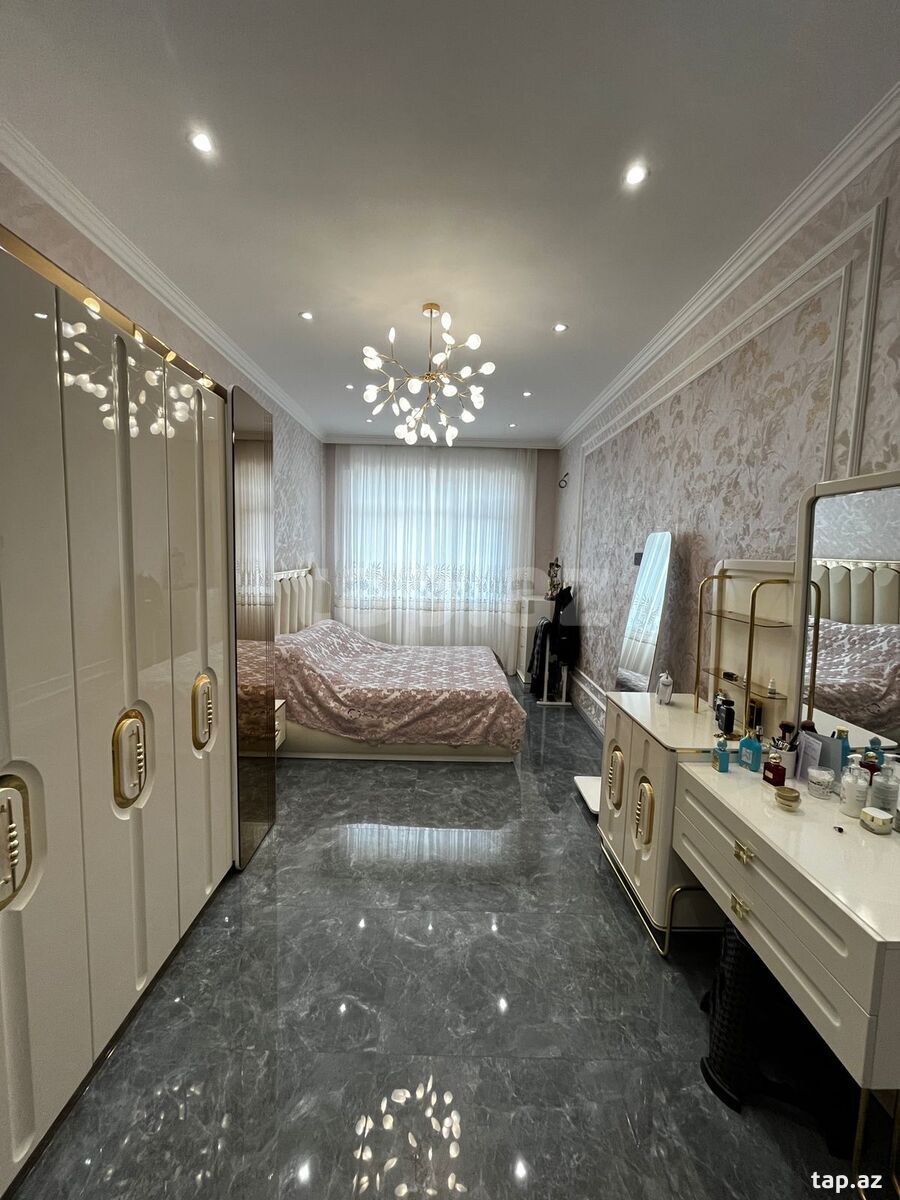 4-otaqlı yeni tikili, 8 Noyabr pr., 170 m²