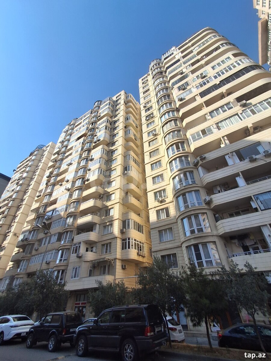 2-otaqlı yeni tikili, Ənvər Hüseynov küç., 75 m²