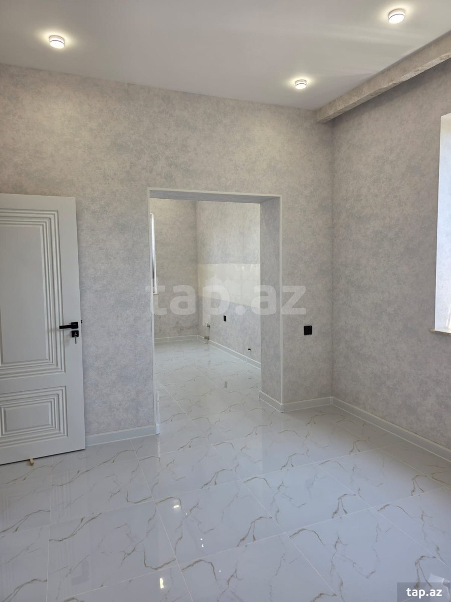 Villa, Saray qəs.
