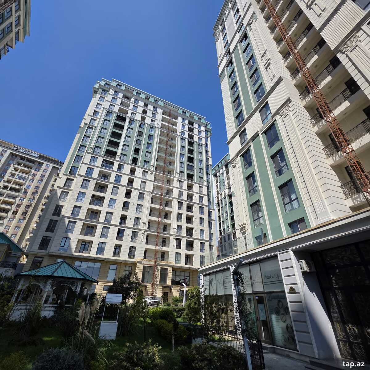 3-otaqlı yeni tikili, Balaəmi Dadaşov küç., 140 m²