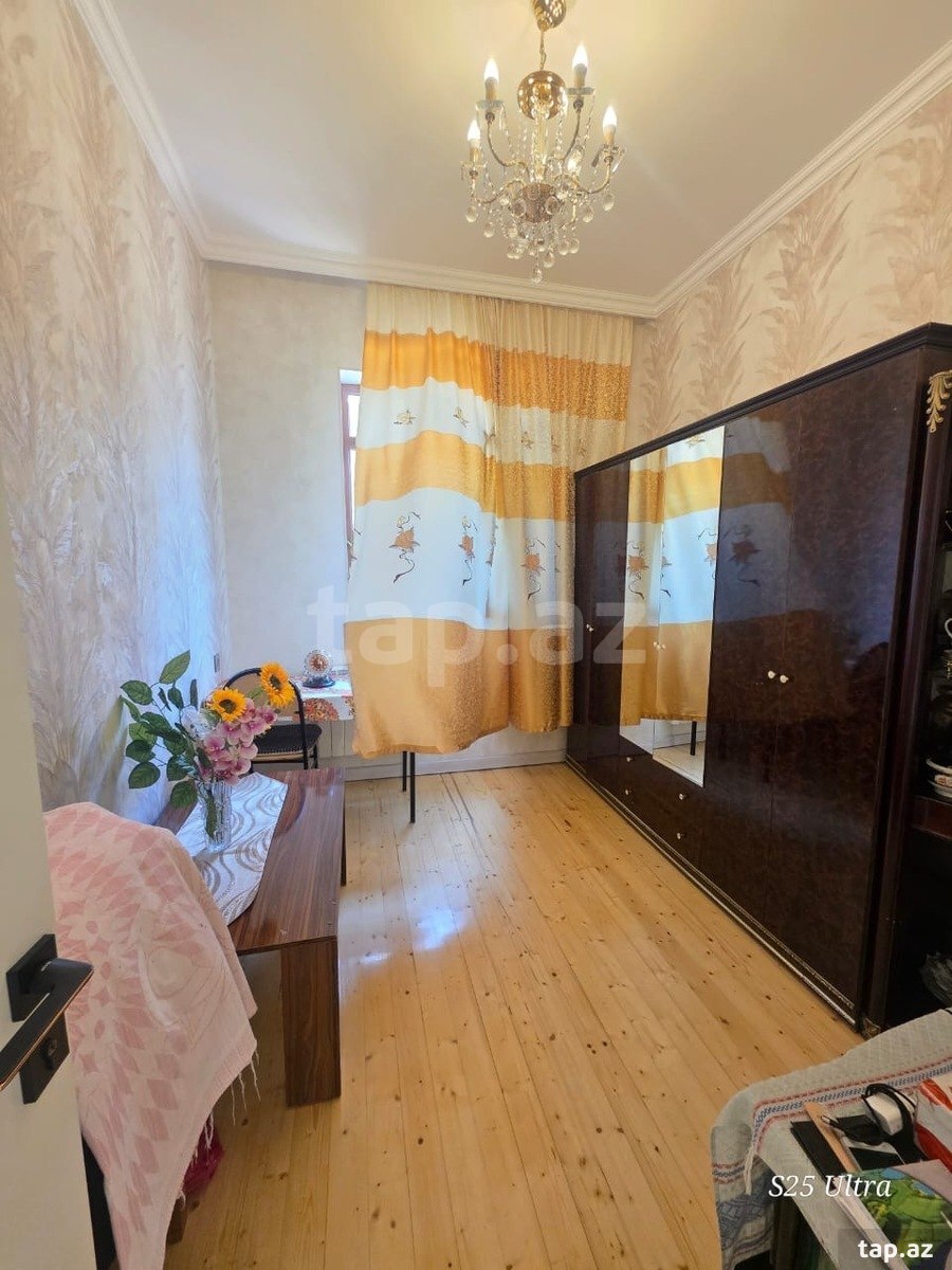 Həyət evi, Saray qəs.