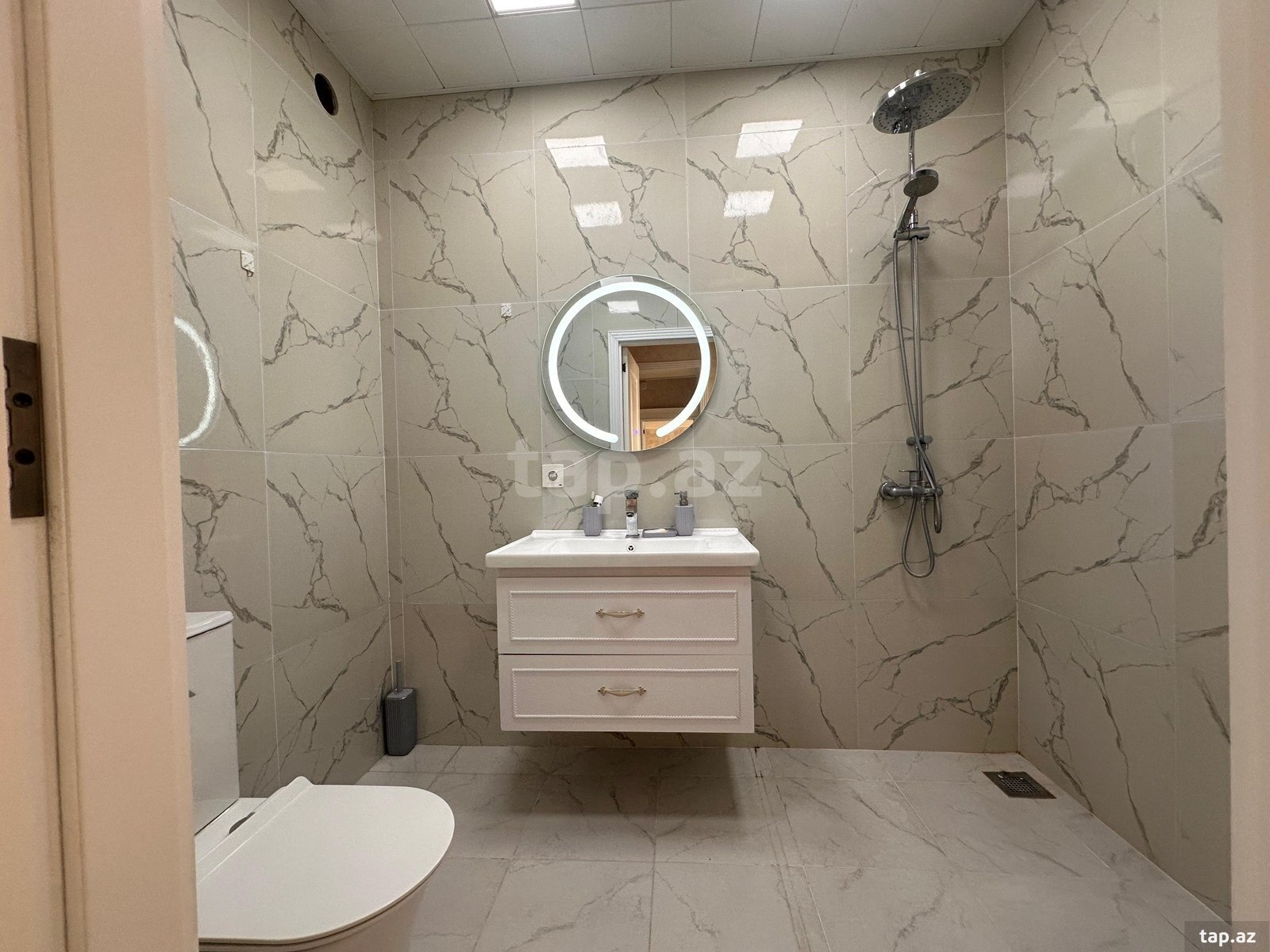 2-otaqlı yeni tikili, Həzi Aslanov m., 79 m²